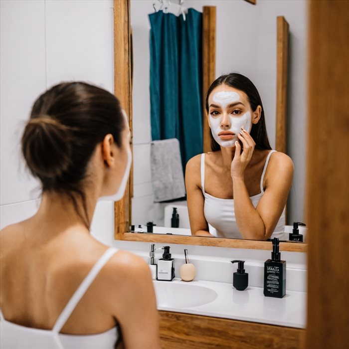 Maquillage : Créez un bleu réaliste facilement